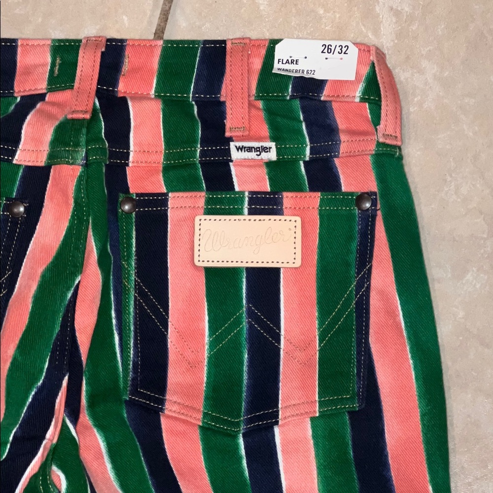 Wrangler Flare Wanderer 622 NWT - Picture 9 of 11
